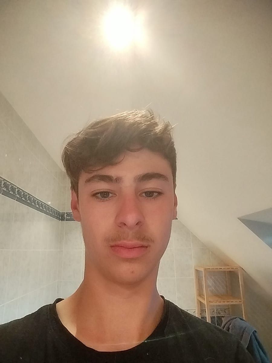 Profil de Massa, 22 ans, Annonce gay à Houyet (Namur)