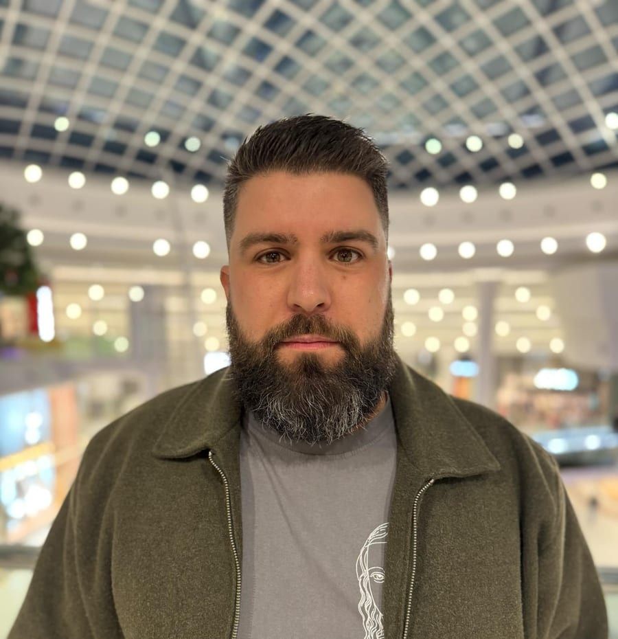 Profil de Yve, 41 ans, Annonce gay à Onhaye (Namur)