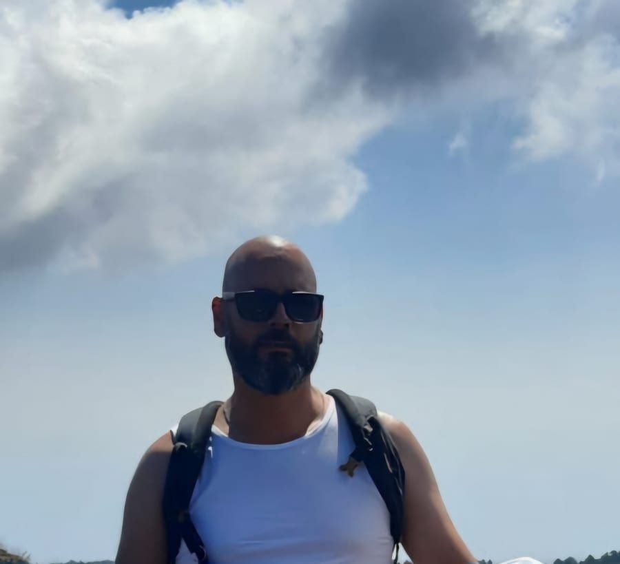 Profil de Louy, 35 ans, Annonce gay à Jemeppe-sur-Sambre (Namur)