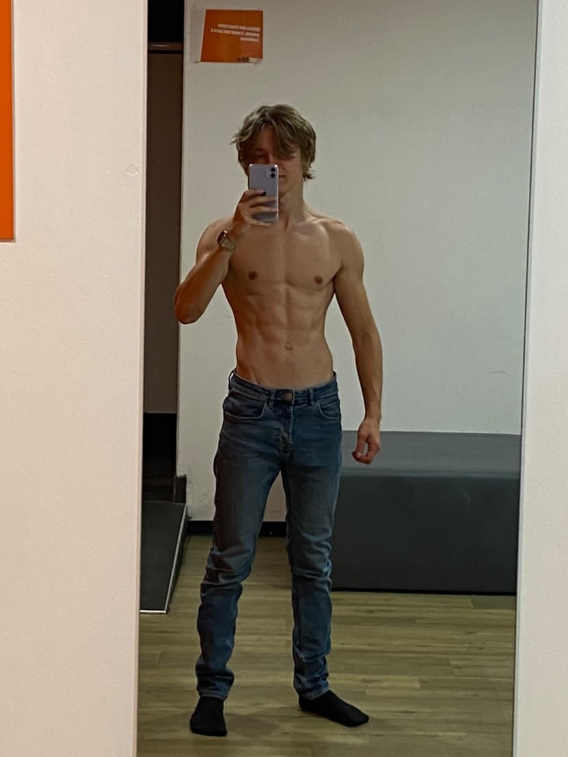 Profil de Mischa, 31 ans, Annonce gay à Hastière (Namur)