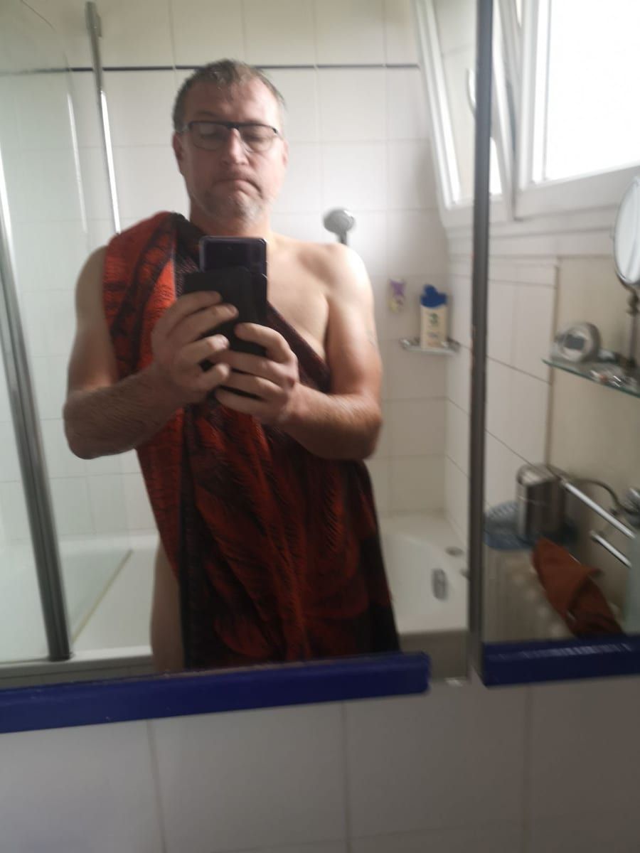 Profil de Najim, 34 ans, Annonce gay à Couvin (Namur)