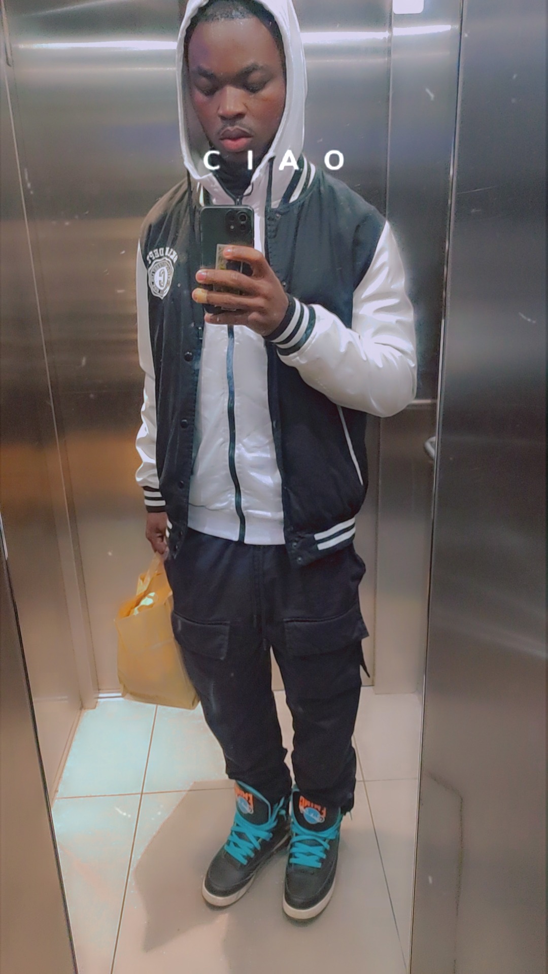 Profil de Sasha, 26 ans, Annonce gay à Profondeville (Namur)