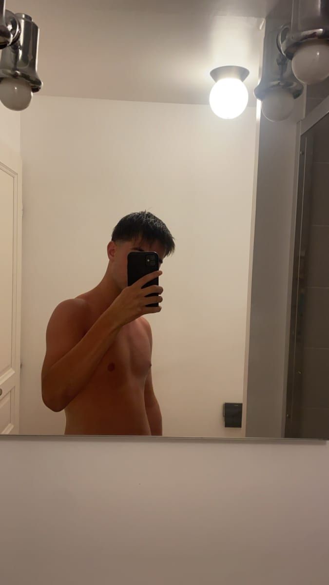Profil de Georges-marie, 22 ans, Annonce gay à Bièvre (Namur)