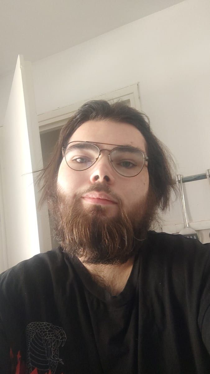 Profil de Yorick, 24 ans, Annonce gay à Beauraing (Namur)