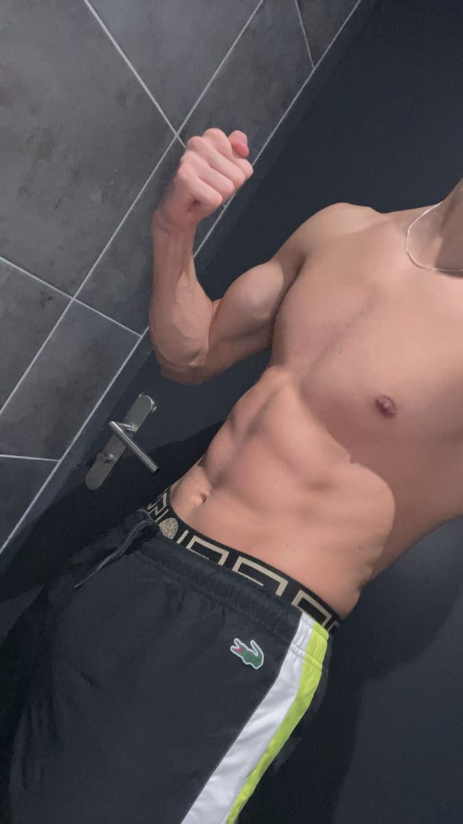 Profil de Ouelid, 43 ans, Annonce gay à Hamois (Namur)
