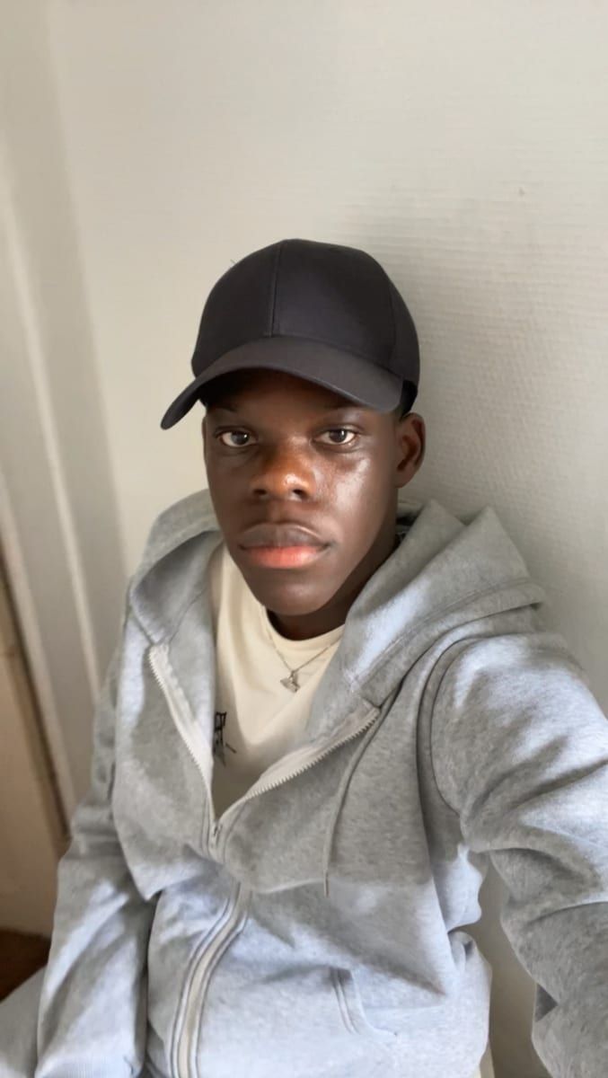 Profil de Donatien, 28 ans, Annonce gay à Gedinne (Namur)