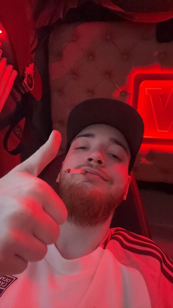 Profil de Sam, 28 ans, Annonce gay à Somme-Leuze (Namur)