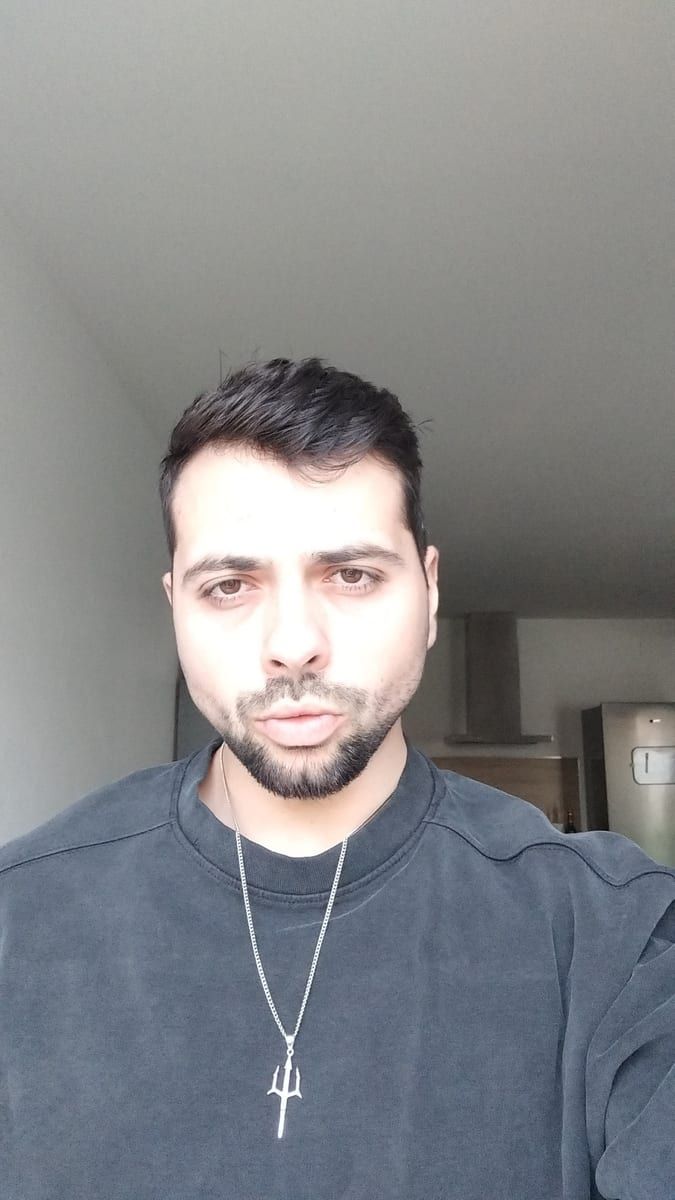 Profil de Giordano, 43 ans, Annonce gay à Yvoir (Namur)