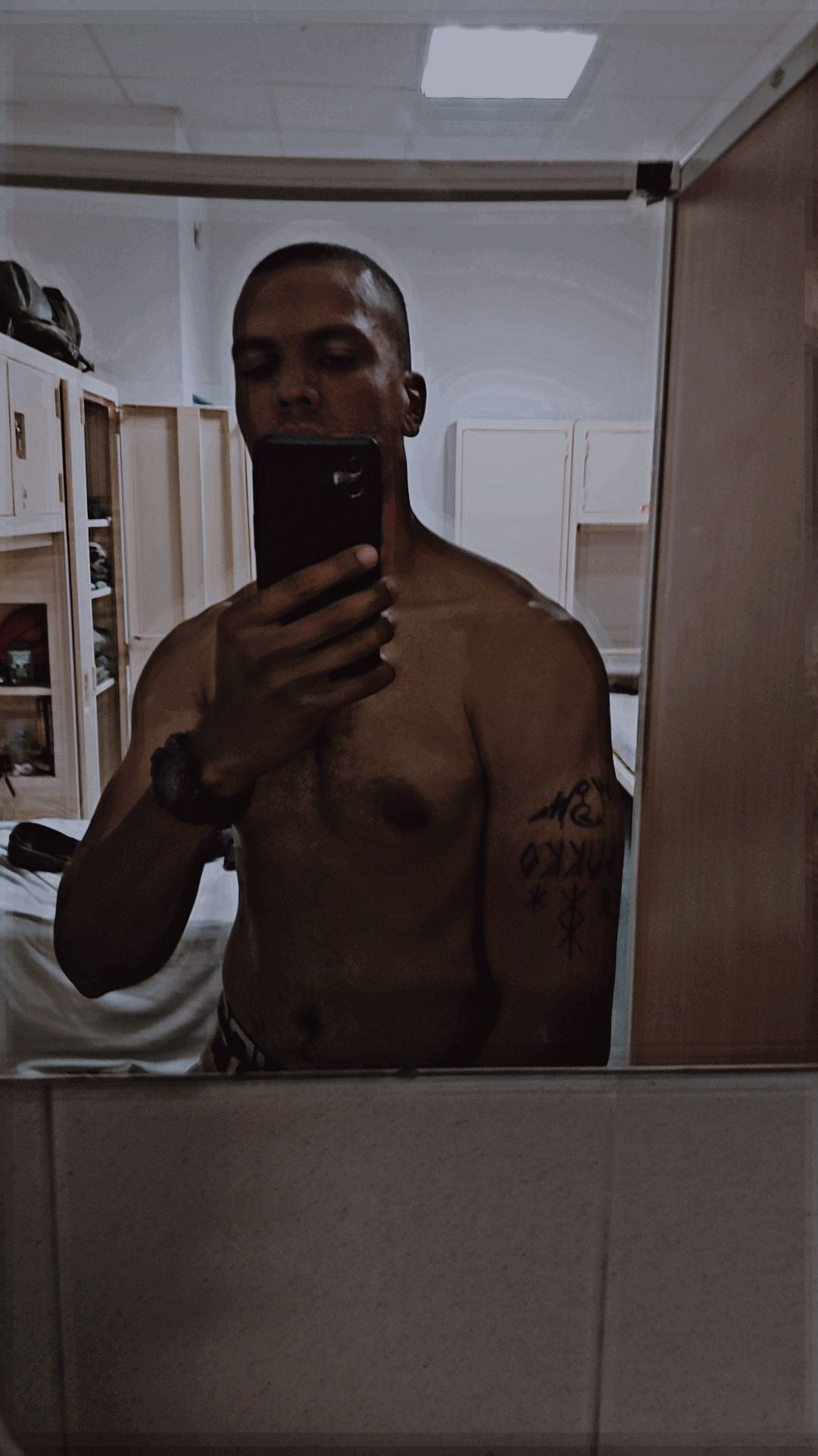 Profil de Avana, 27 ans, Annonce gay à Andenne (Namur)