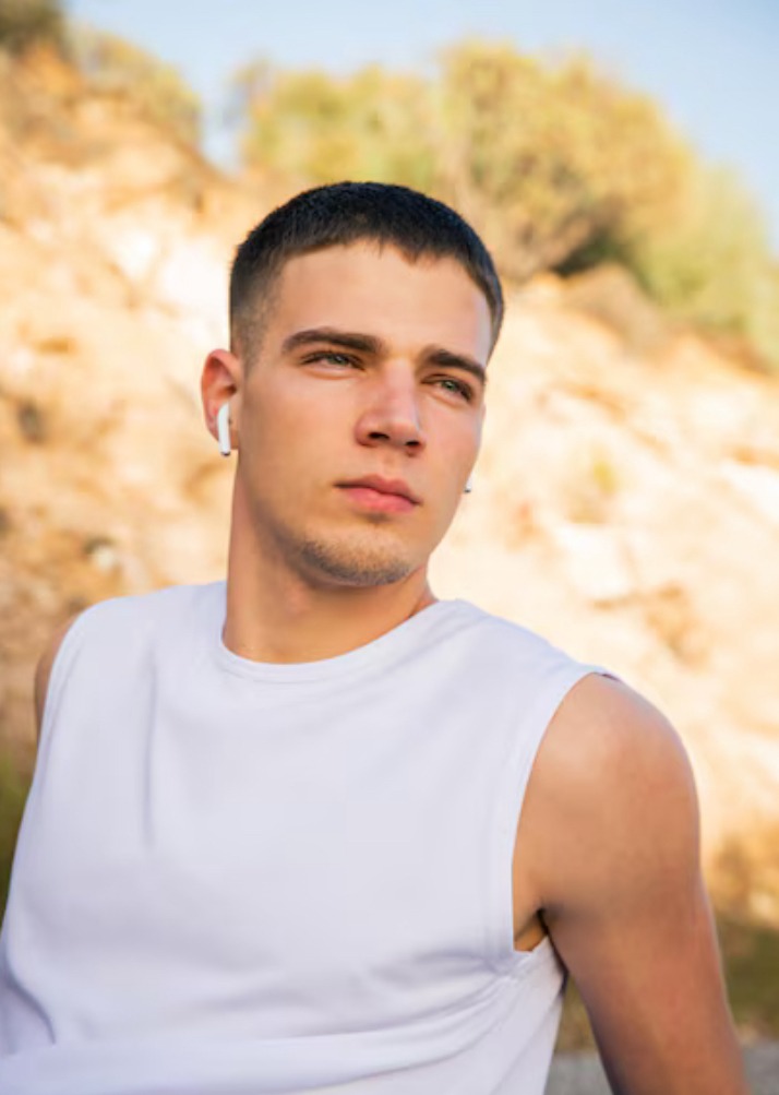 Profil de Josic, 27 ans, Annonce gay à Anhée (Namur)