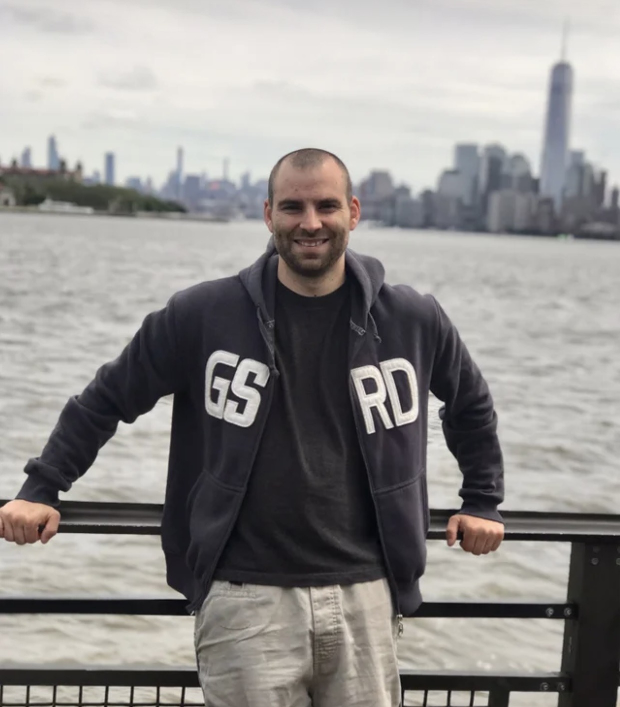 Profil de Tedjy, 27 ans, Annonce gay à Bièvre (Namur)